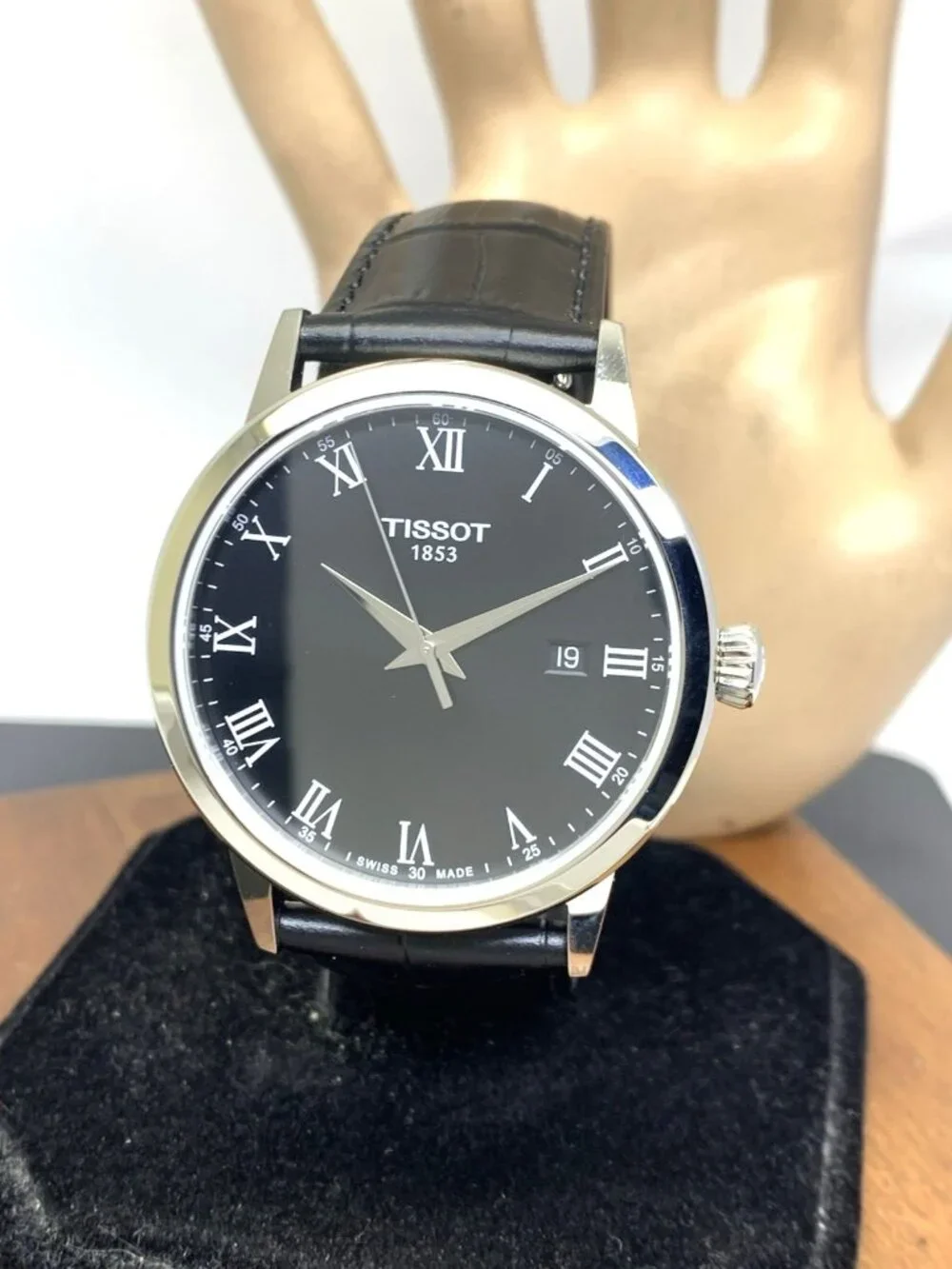 Tissot Men's Watch T1294101605300 Swiss Quartz Black Dial Leather Strap 42mm